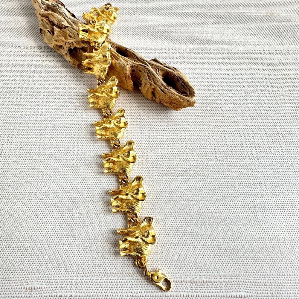 Vintage Elephant Bracelet, Gold Tone Link, Textured Finish, 7 Inch Safari Jewely - Picture 10 of 10